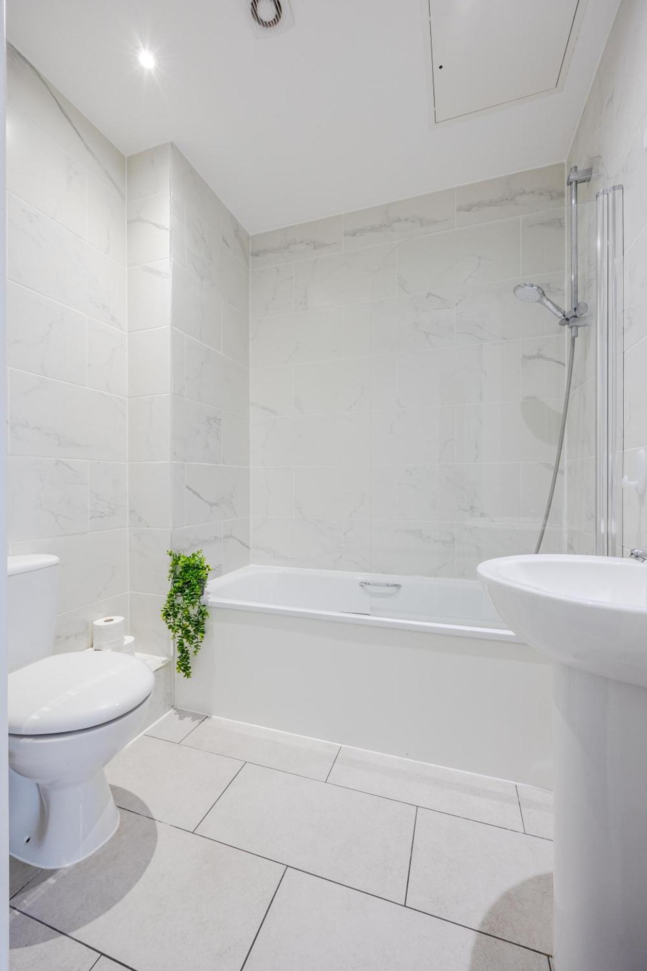 Vertigo Apartments Кингстон на Темзе Экстерьер фото