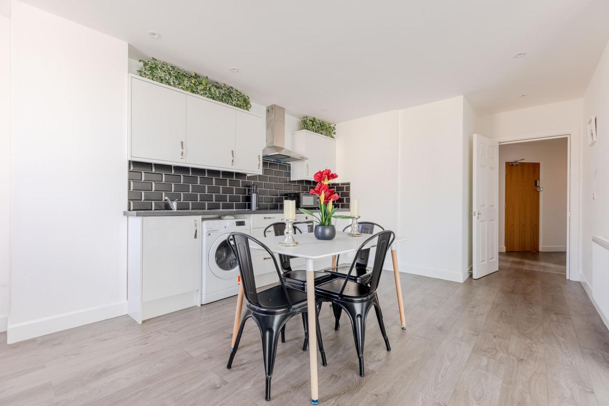 Vertigo Apartments Кингстон на Темзе Экстерьер фото
